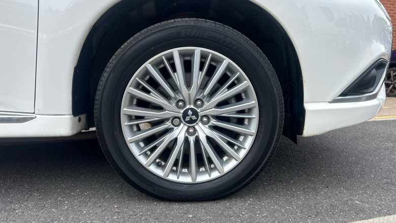 Mitsubishi Outlander 2.4 PHEV Dynamic Safety 5dr Auto Estate